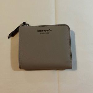 Kate spade small L zip bifold wallet